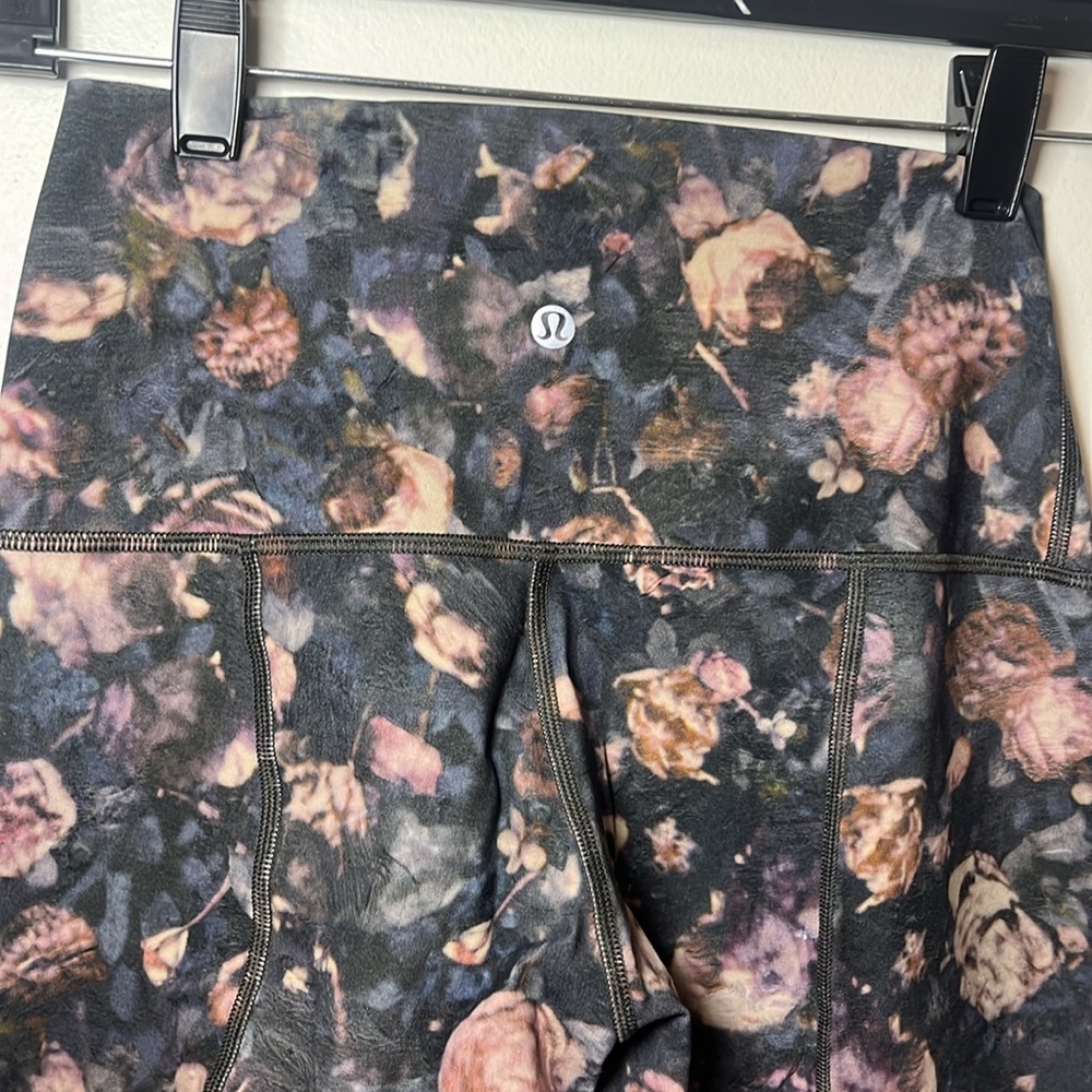 LULULEMON Yoga Leggings